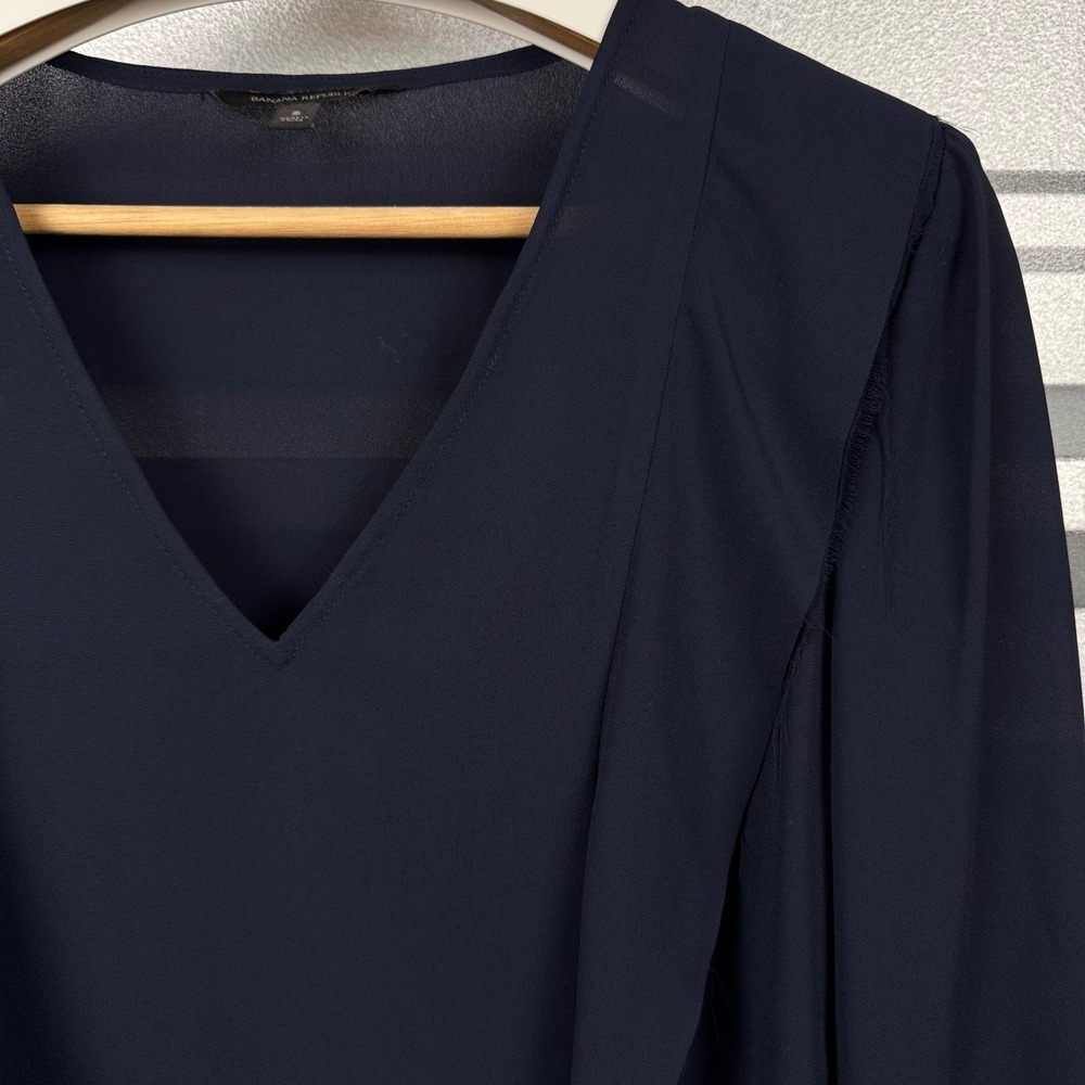 Banana Republic Navy Blue Chiffon Ruffle Front V-Neck Long Sleeve Blouse Size S - Picture 6 of 12